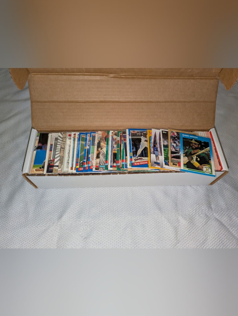 800ct Box of MLB Baseball Trading Cards Lot ⚾️ Ultimate Collection 🔥